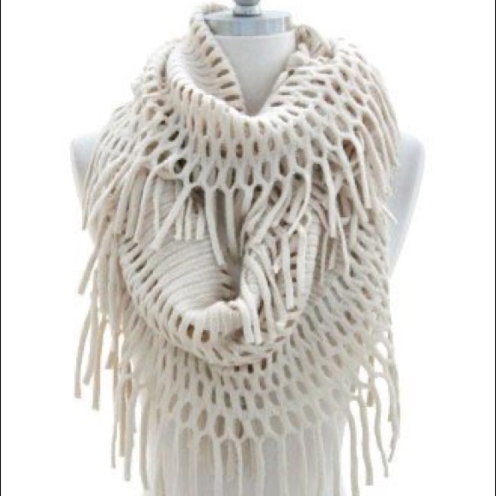 LAST ONE! Chenille Tassel infinity Scarf - Picture 2 of 3